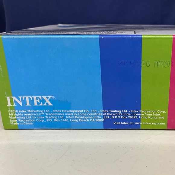 Intex Great White Shark Ride-on Inflatable Floatie - Picture 3 of 4